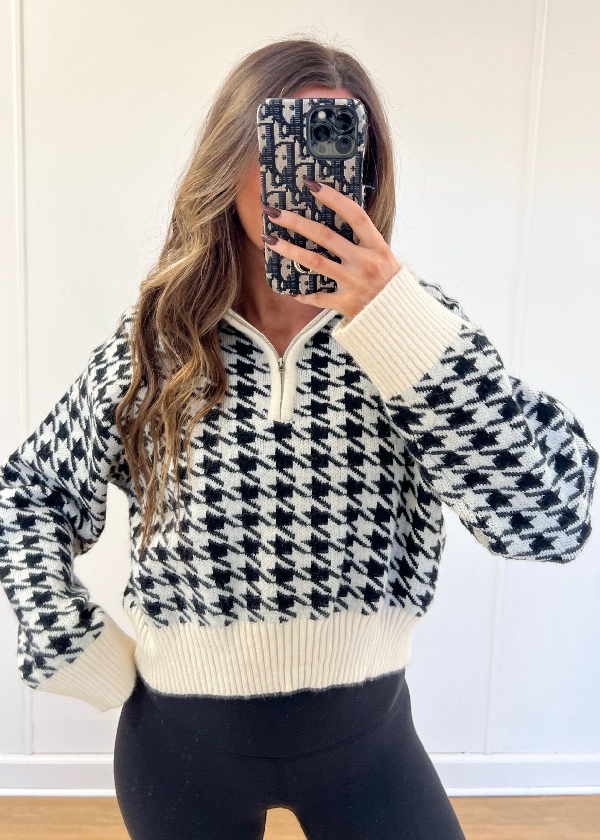 Houndstooth Half Zip - Black