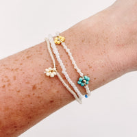 Beaded Daisy Bracelet Set